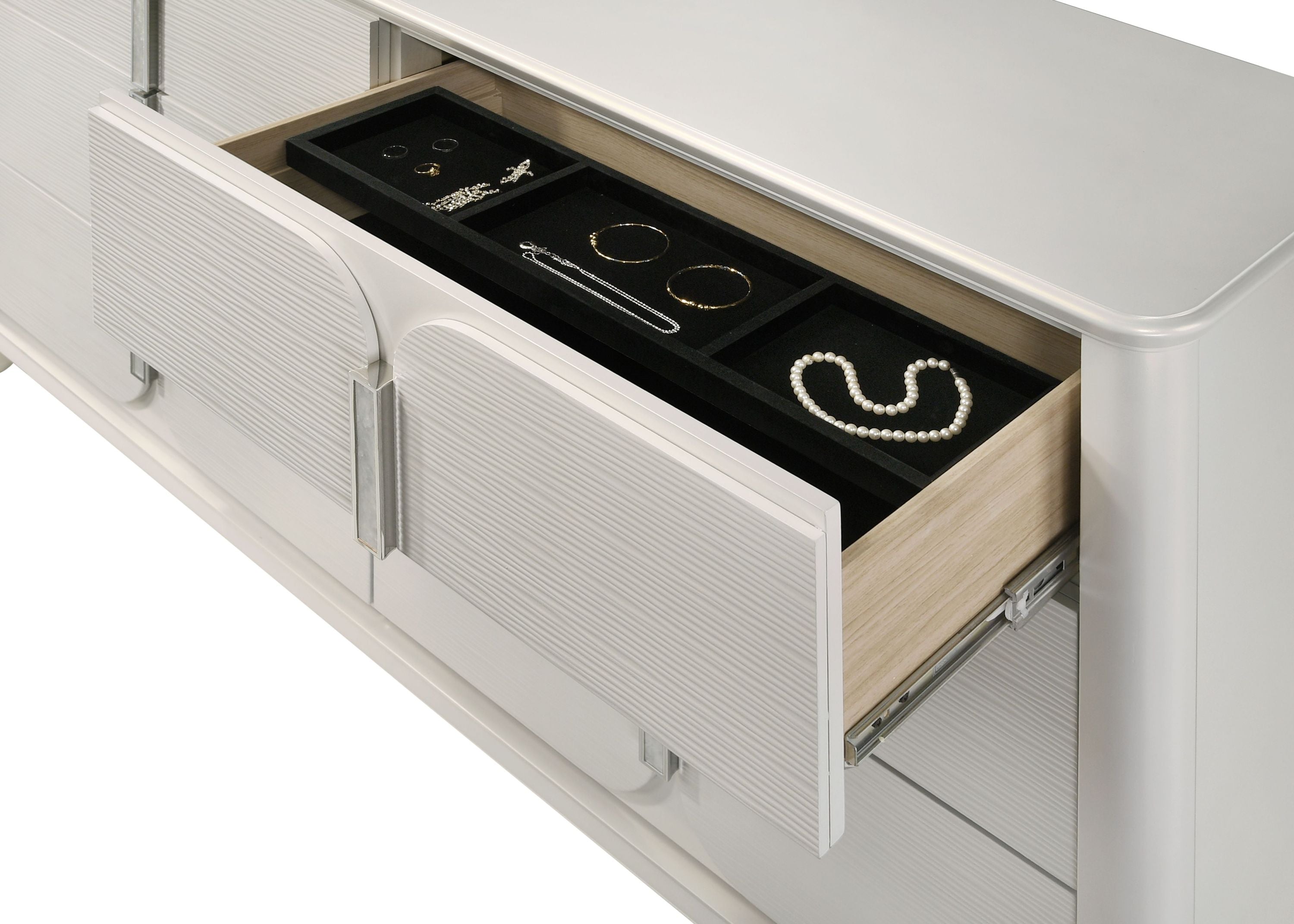 Laveda Pearl White Finish 6-Drawer Dresser Dresser