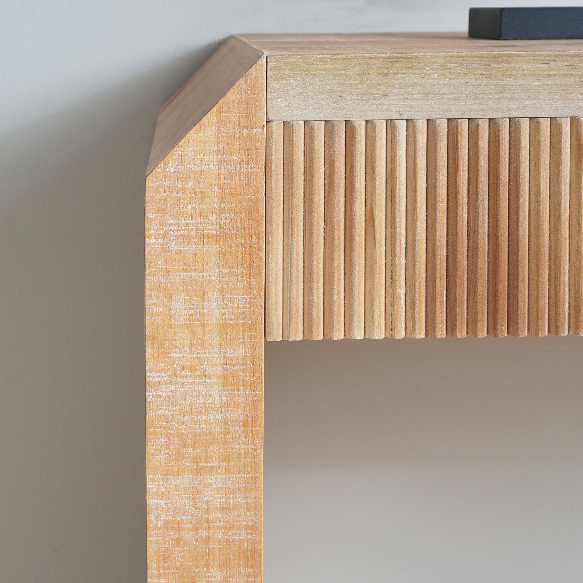 Rustic Wooden Console Table with Drawer – Minimalist Design, Ribbed Texture, and Natural Finish