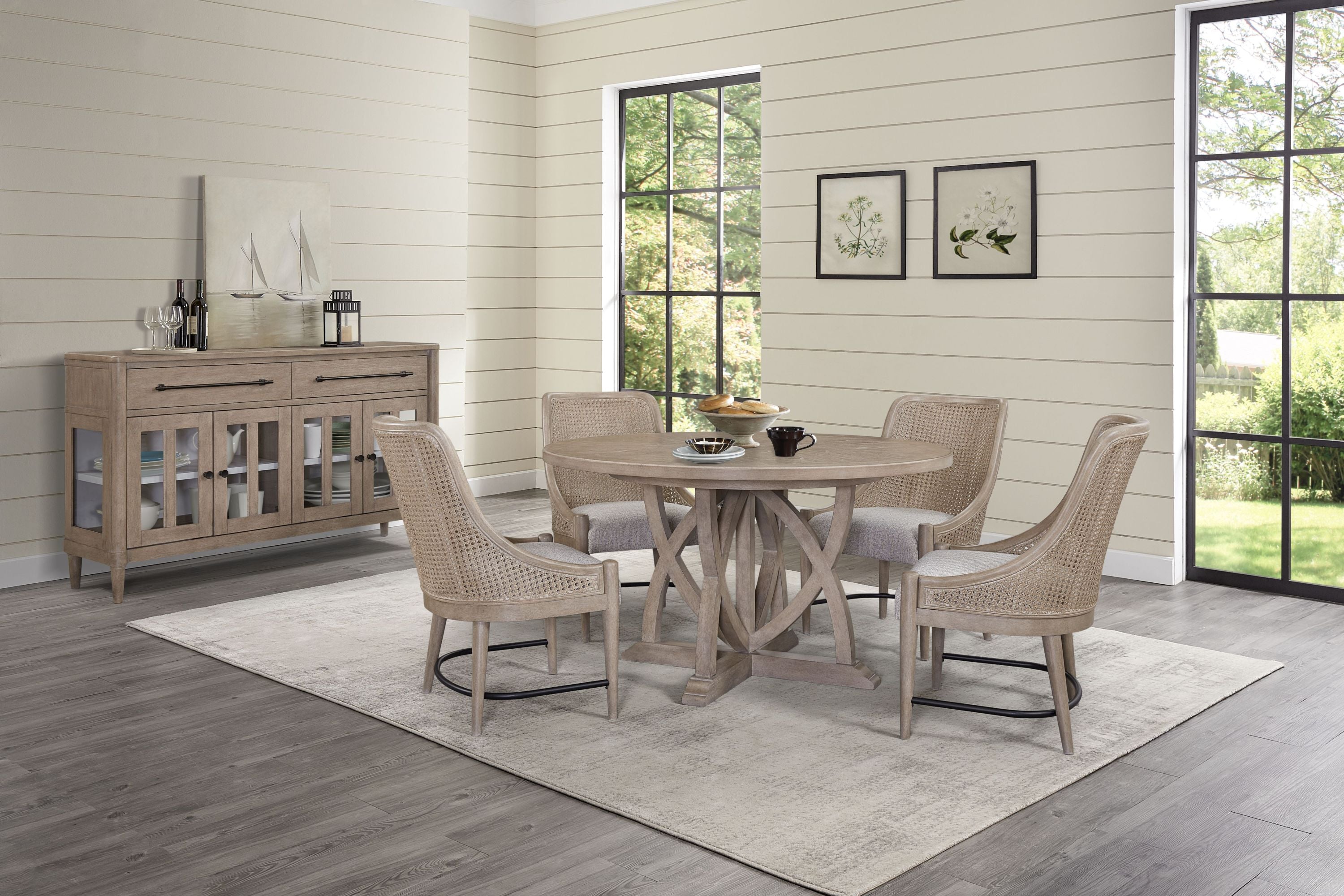 Round Dining Expandable Dining Table