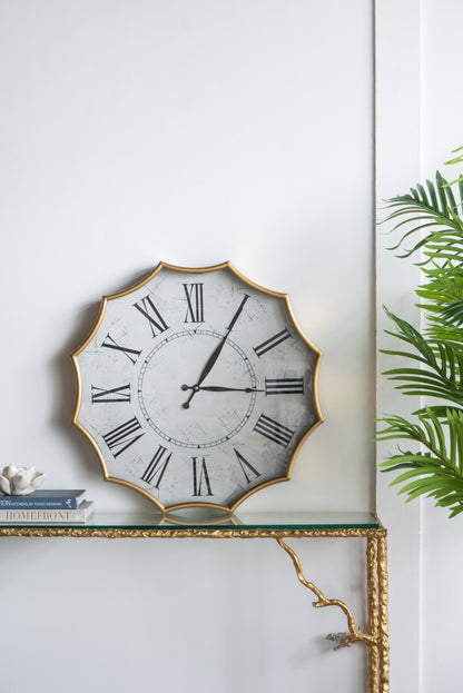 23.5x2.5x23.5' Vintage Roman Numeral Wall Clock with Gold Trim