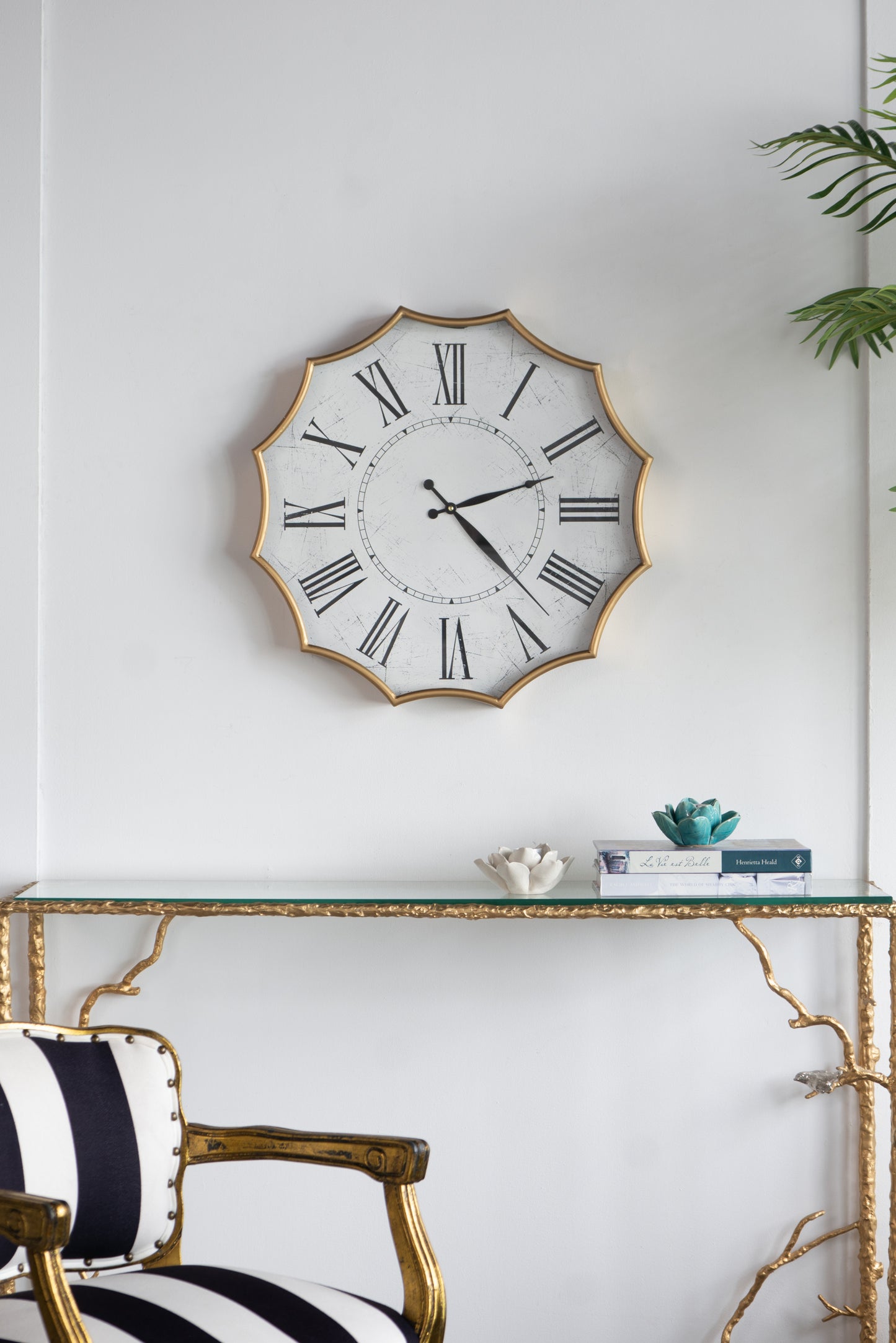 23.5x2.5x23.5' Vintage Roman Numeral Wall Clock with Gold Trim