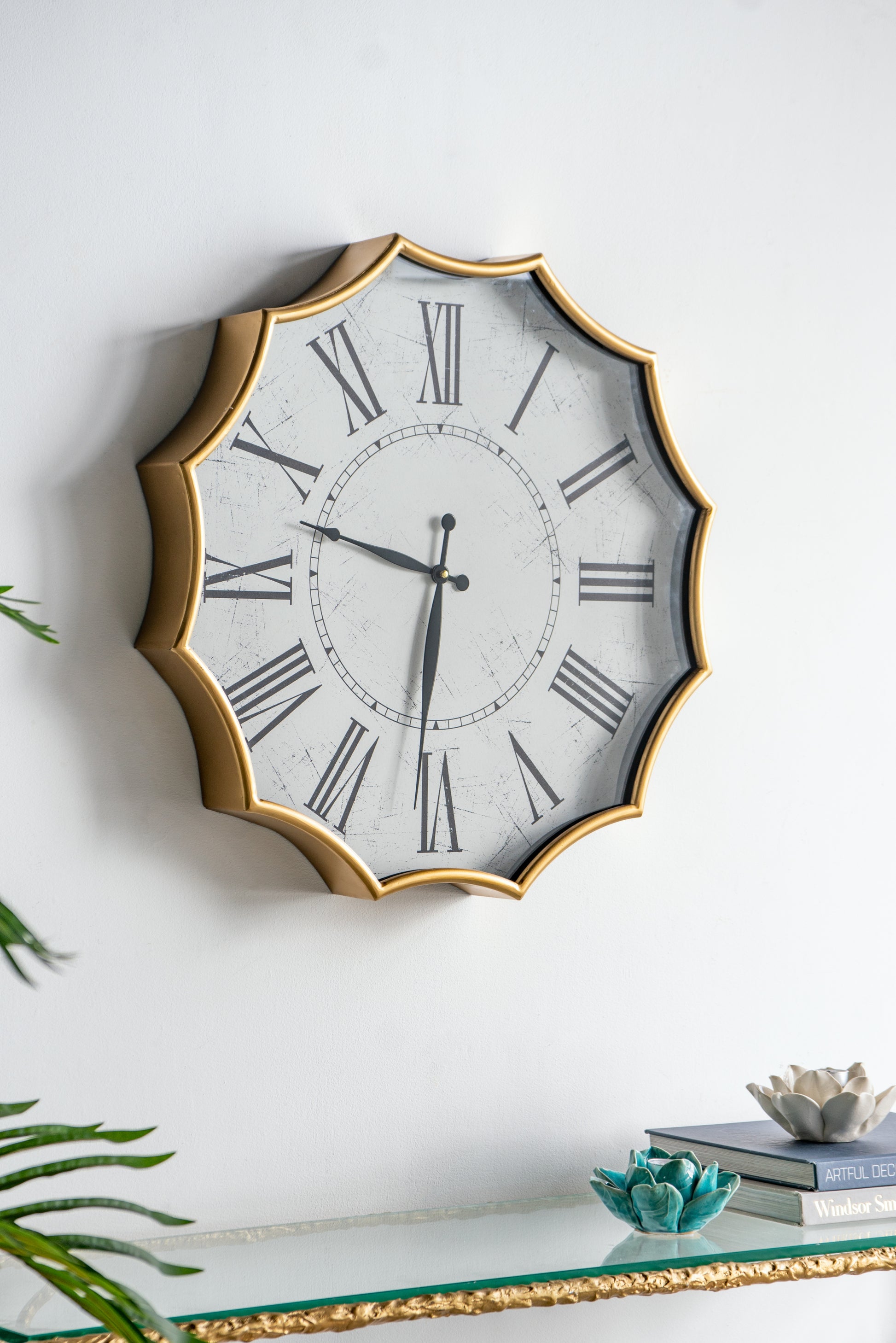 23.5x2.5x23.5' Vintage Roman Numeral Wall Clock with Gold Trim