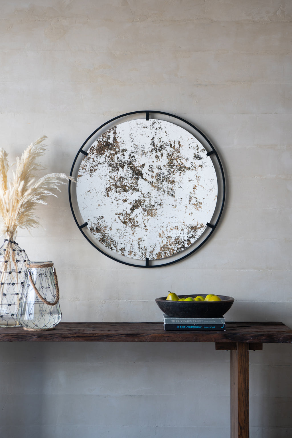 D31.5x0.5" Theodor Mirror with industrial design Round Mirror with Metal Frame for Wall Decor & Entryway Console Lean Against Wall