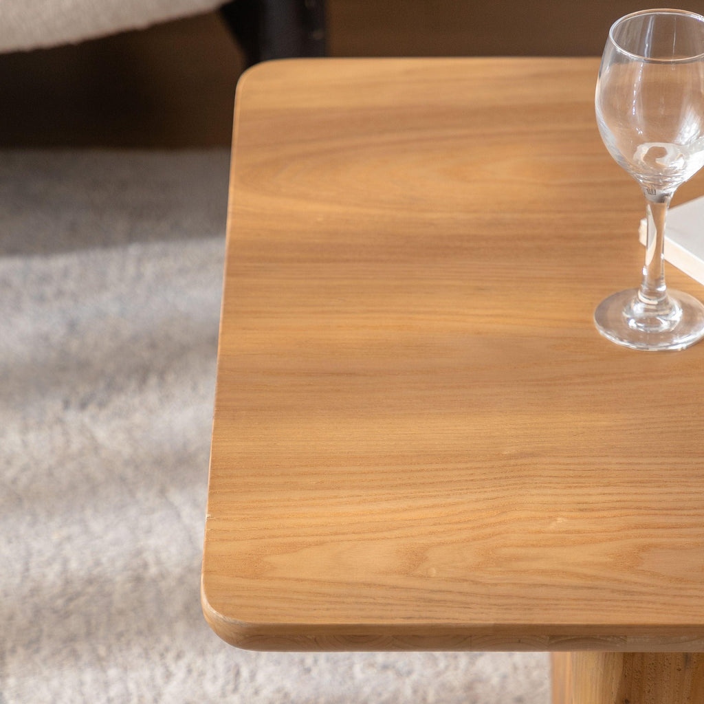 Vintage Square Coffee Table Set in Natural Wood Grain.