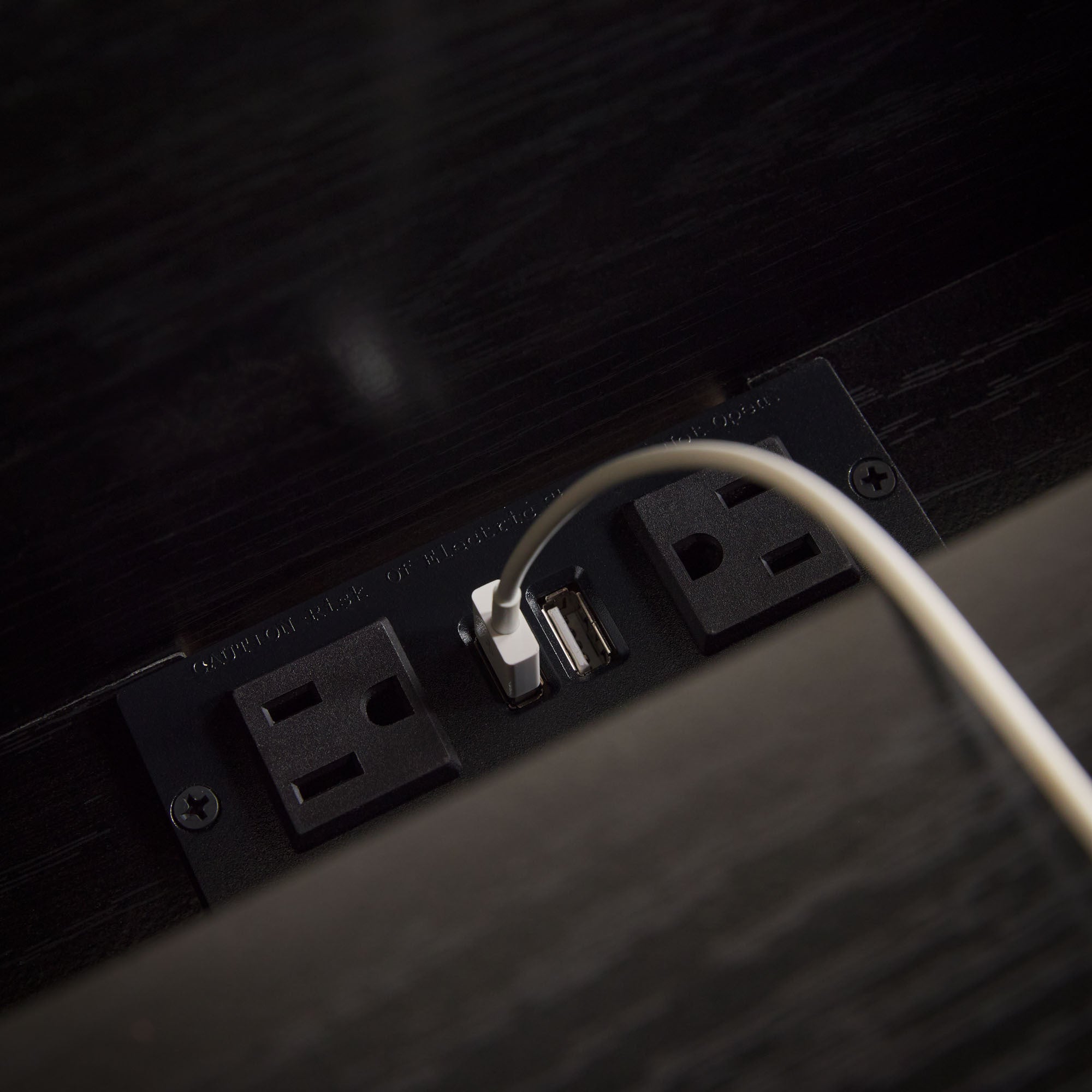 Walker Edison Transitional Reeded and Narrow/Wide Bookshelves and Desks with Drawers and Hutch