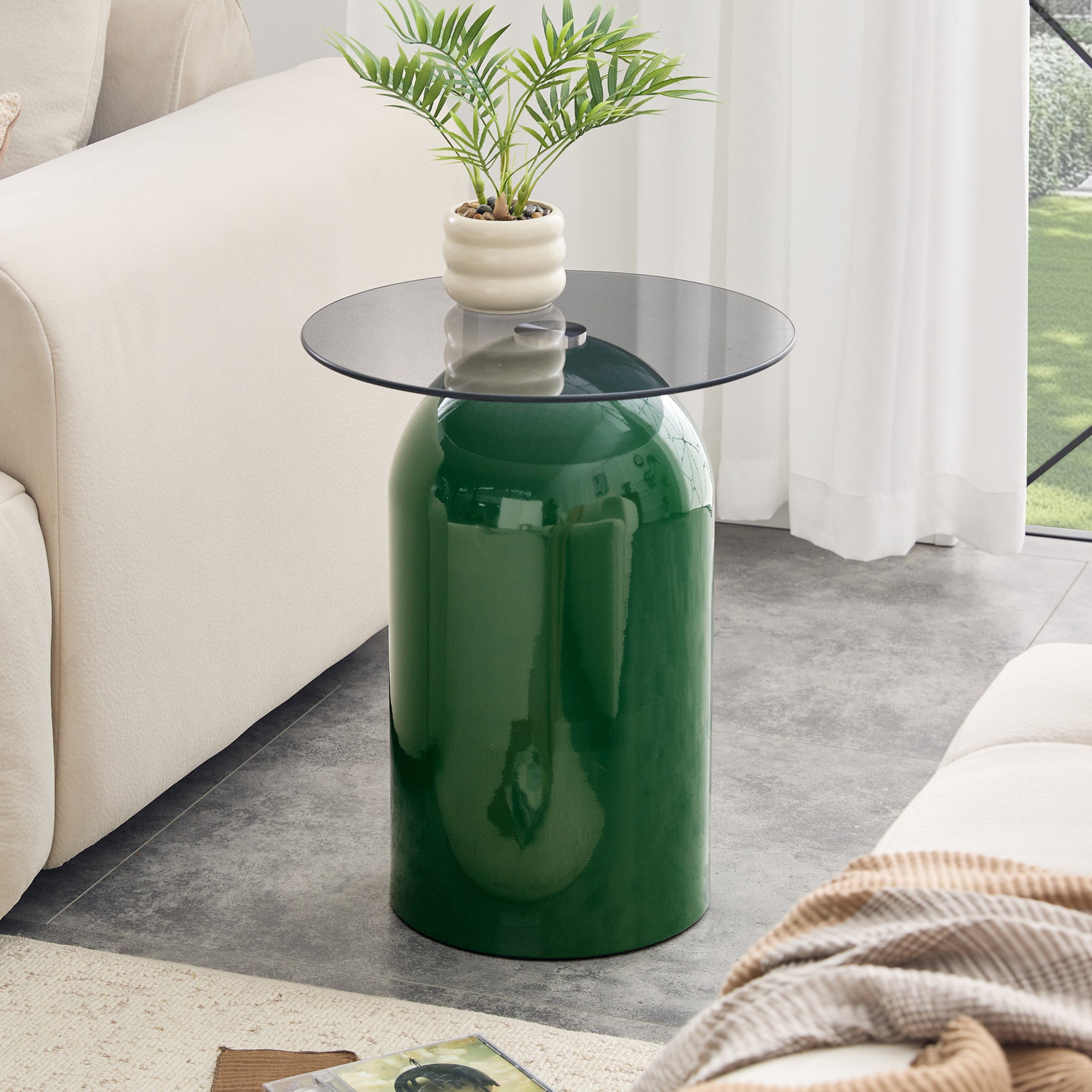 Emerald Green Round Tempered Glass Coffee Table, 19.6 Inch Height