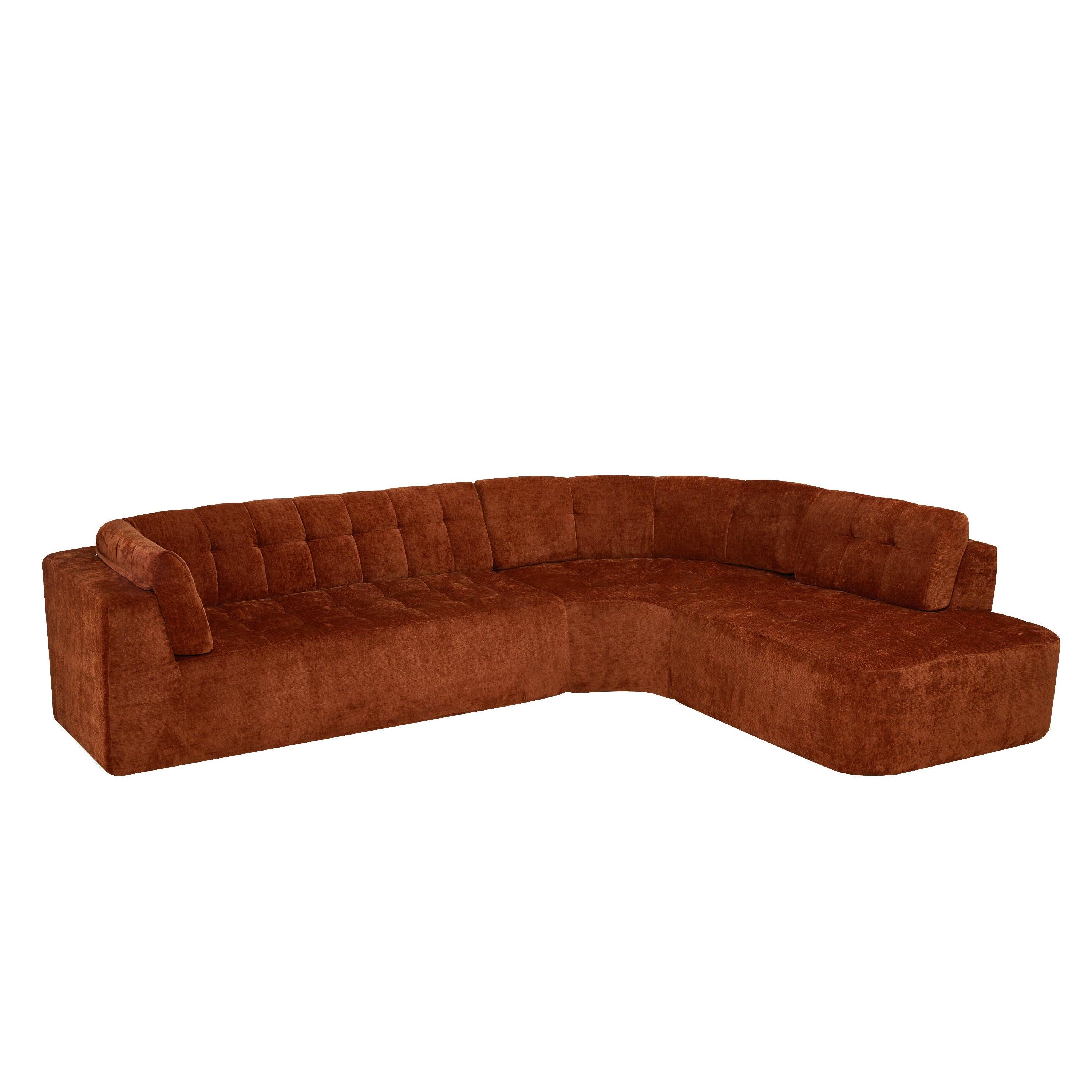 Curved L-Style Sectional Sofa for Modern Living Spaces.