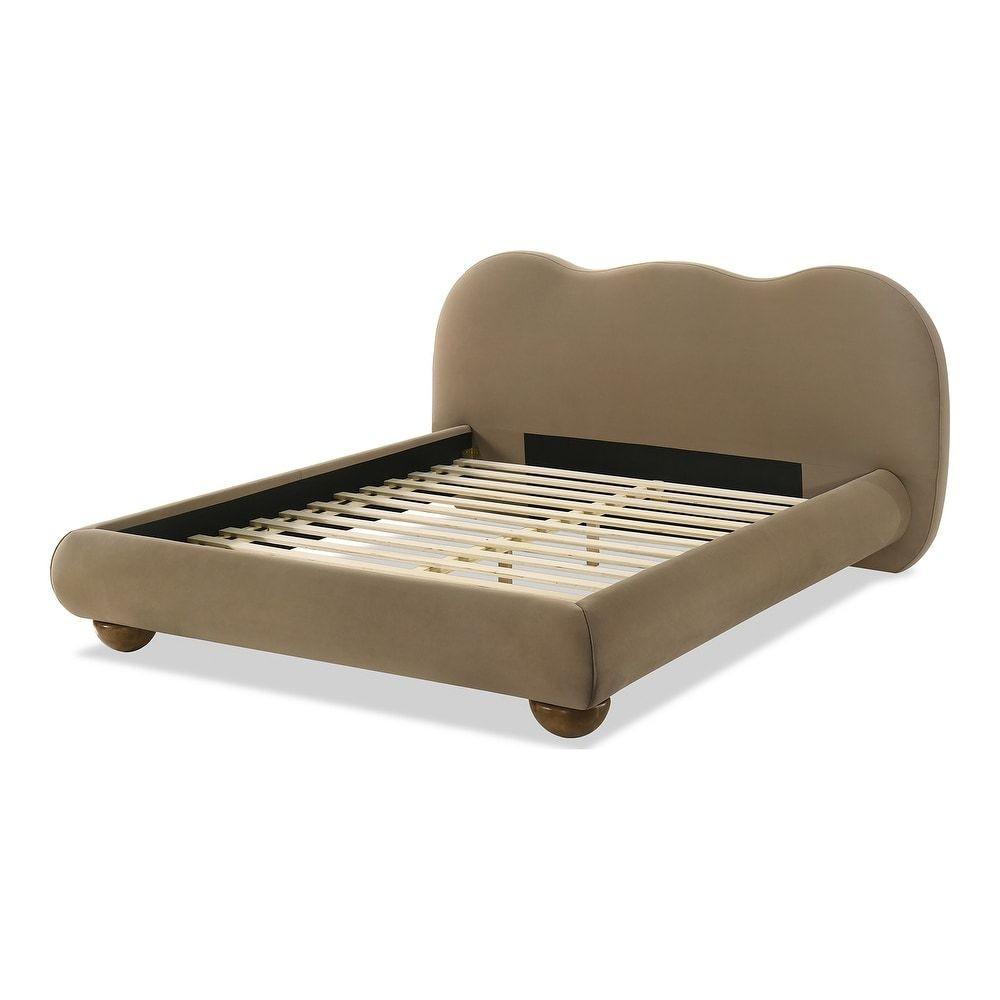 Queen Size Boucle Bed with Wood Feet for Bedroom.