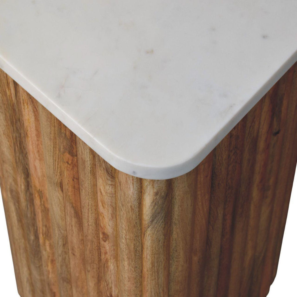 Solid Wood Oak Side Table for Modern Living Spaces.